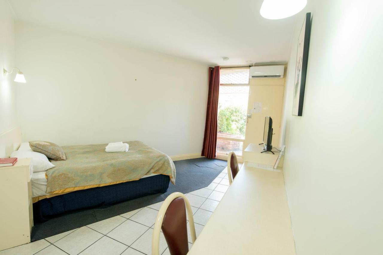 Jacksons Motor Inn Аделаида Экстерьер фото